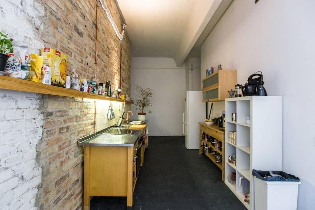 200Qm Loft For Friends And Family - On The Spree! Appartement Berlijn Buitenkant foto