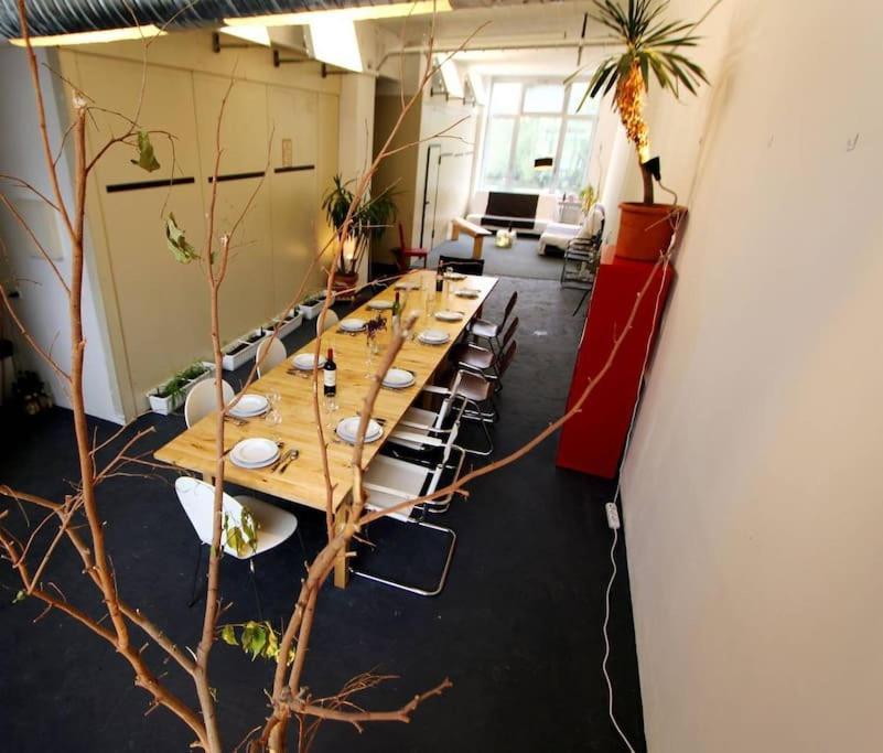 200Qm Loft For Friends And Family - On The Spree! Appartement Berlijn Buitenkant foto