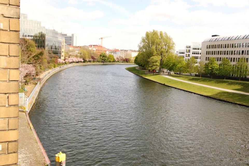 200Qm Loft For Friends And Family - On The Spree! Appartement Berlijn Buitenkant foto